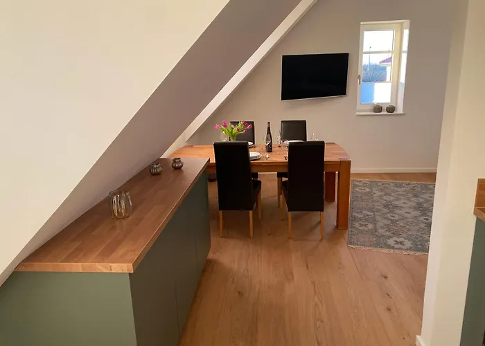 Gemuetliche, Moderne Hedi